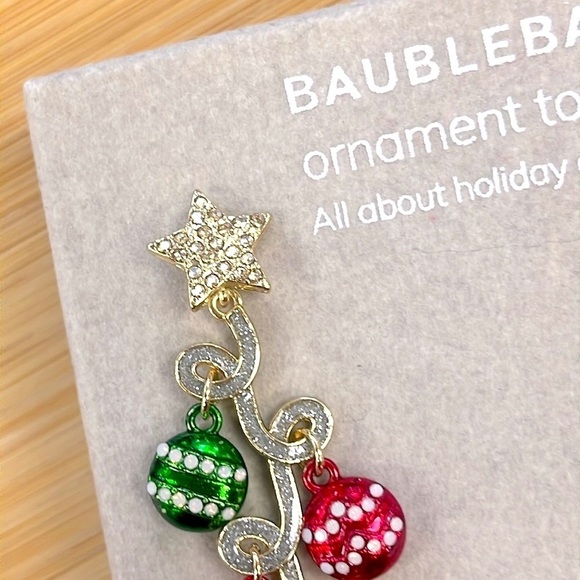 Brand New BaubleBar Christmas Ornaments Tree Stars Red Green Drop Earrings - Picture 11 of 13